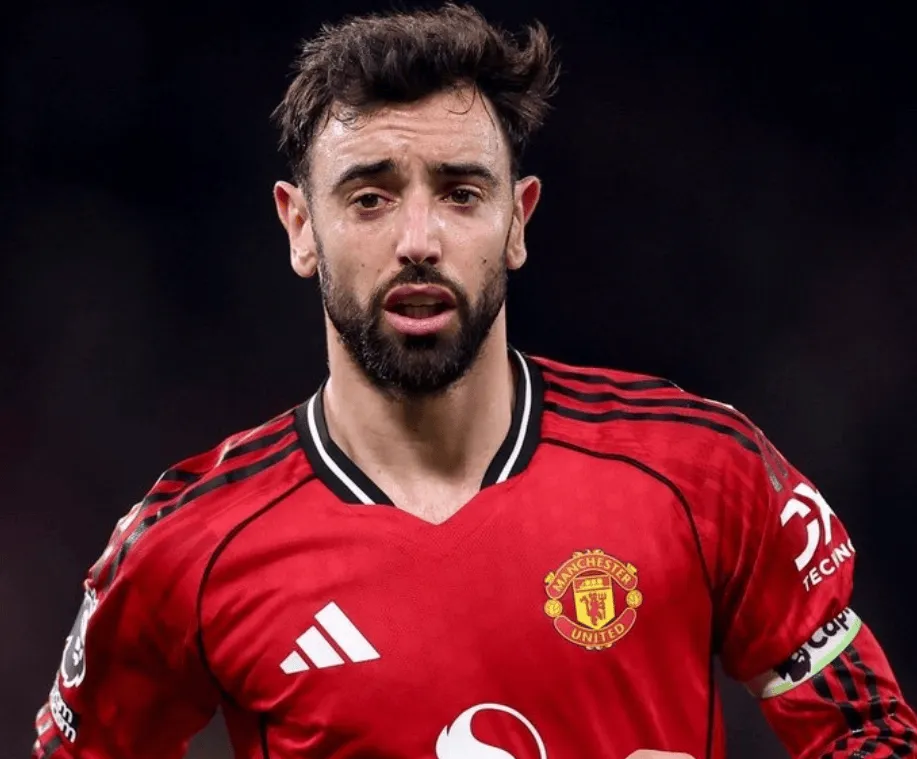 皇冠体育-B费本场送出1助攻,创造3次绝对机会,送出1个点球